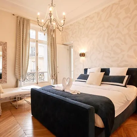 Spacious Flat - Champs Elysees * パリ