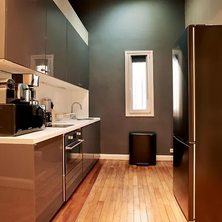 Apartment Spacious Flat - Champs Elysees