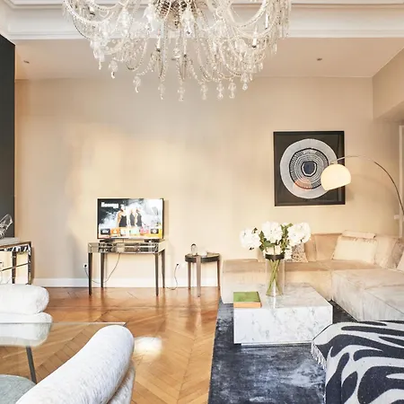 Spacious Flat - Champs Elysees * パリ