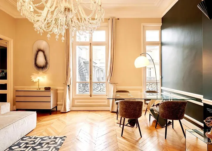 Spacious Flat - Champs Elysees *