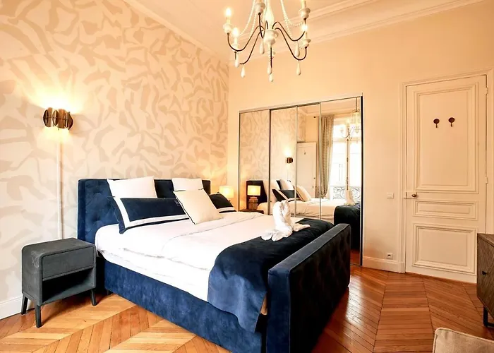 Apartment Spacious Flat - Champs Elysees *