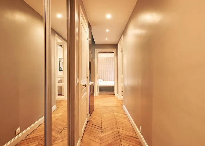 Apartment Spacious Flat - Champs Elysees