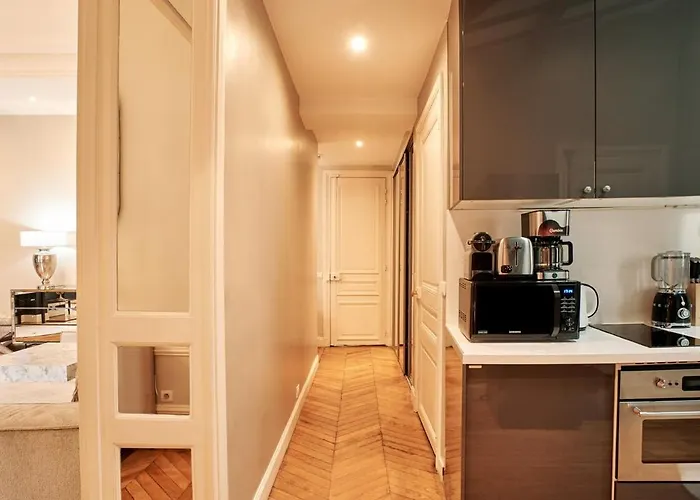 Spacious Flat - Champs Elysees Apartman Párizs